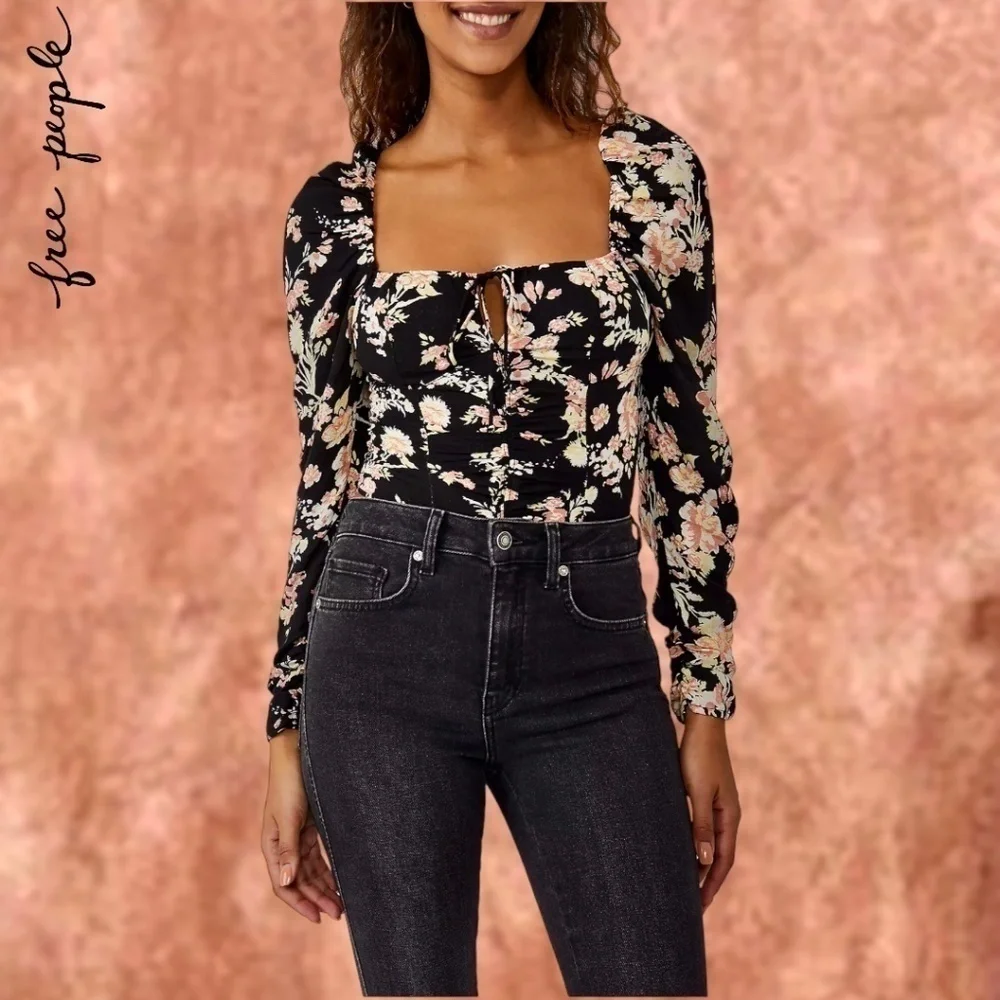 FREE PEOPLE Hilary Square-Keyhole-Neck Long Sleeve Ruch-Smock Details Top Lg